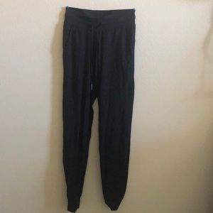 lululemon jogger pants